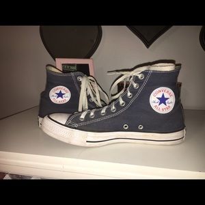 Navy Blue Hightop Converse. Women’s 10. Men’s 8.5